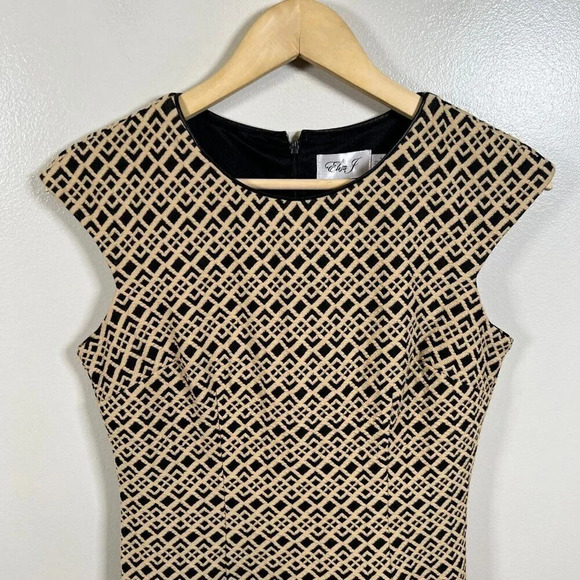 Eliza J Sheath Dress Size 4 Geometric Brown Knee Length Work Office Career Event - Picture 4 of 10